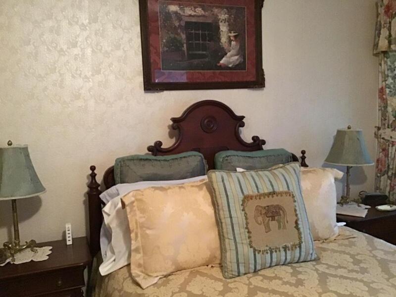 Brookview Manor Inn Canadensis Ngoại thất bức ảnh