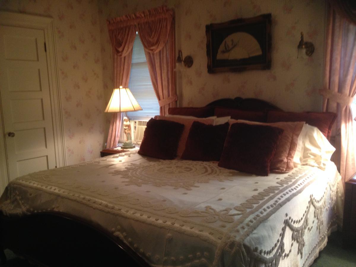 Brookview Manor Inn Canadensis Ngoại thất bức ảnh