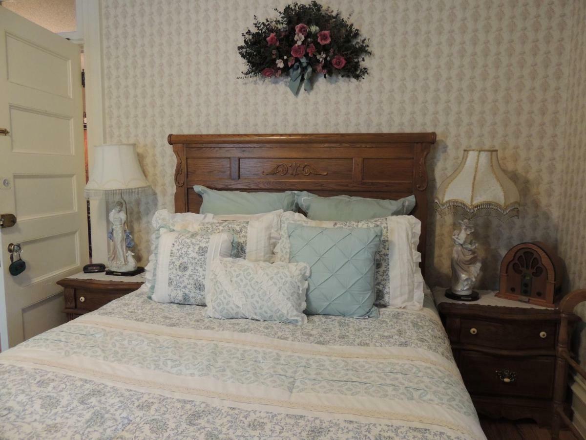 Brookview Manor Inn Canadensis Ngoại thất bức ảnh