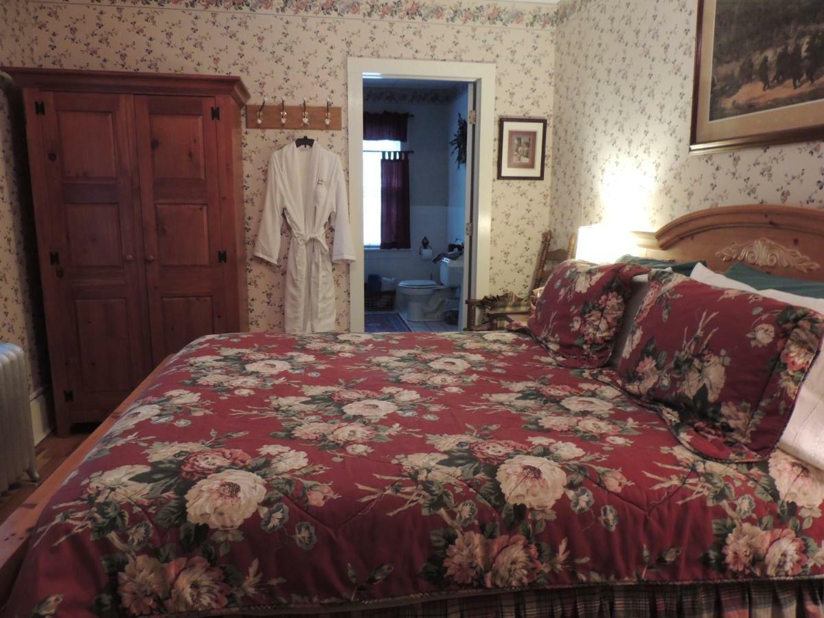 Brookview Manor Inn Canadensis Ngoại thất bức ảnh